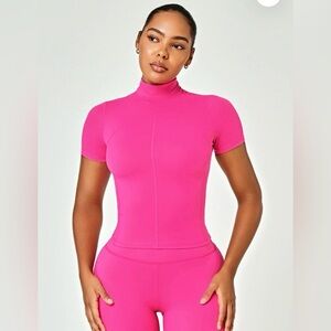 NEW Vibrant Pink Short Sleeve Top - Just bought but doesn’t fit